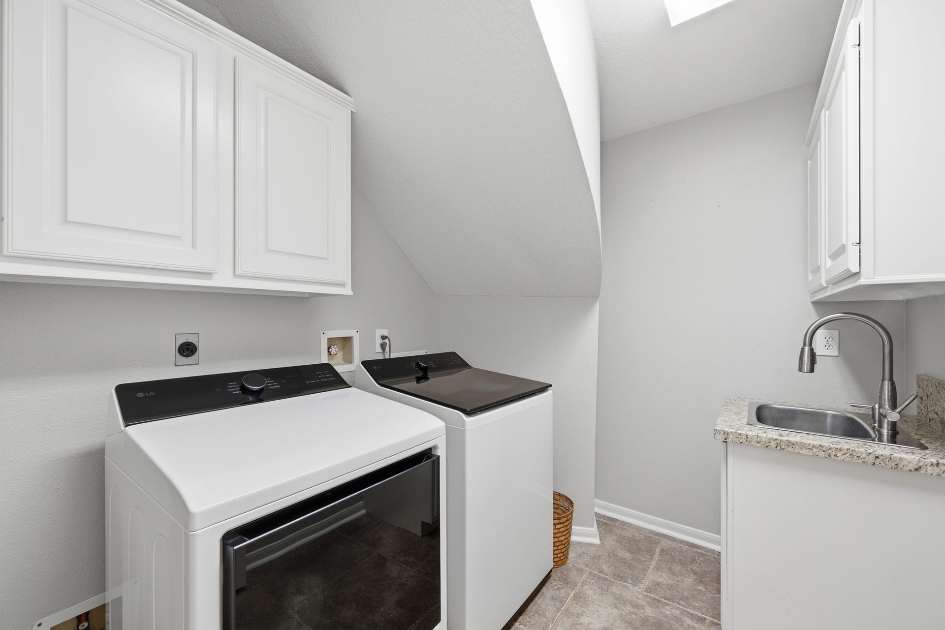67 Driftoak Circle, The Woodlands, TX 77381 67 Driftoak Circle, The Woodlands, TX 77381