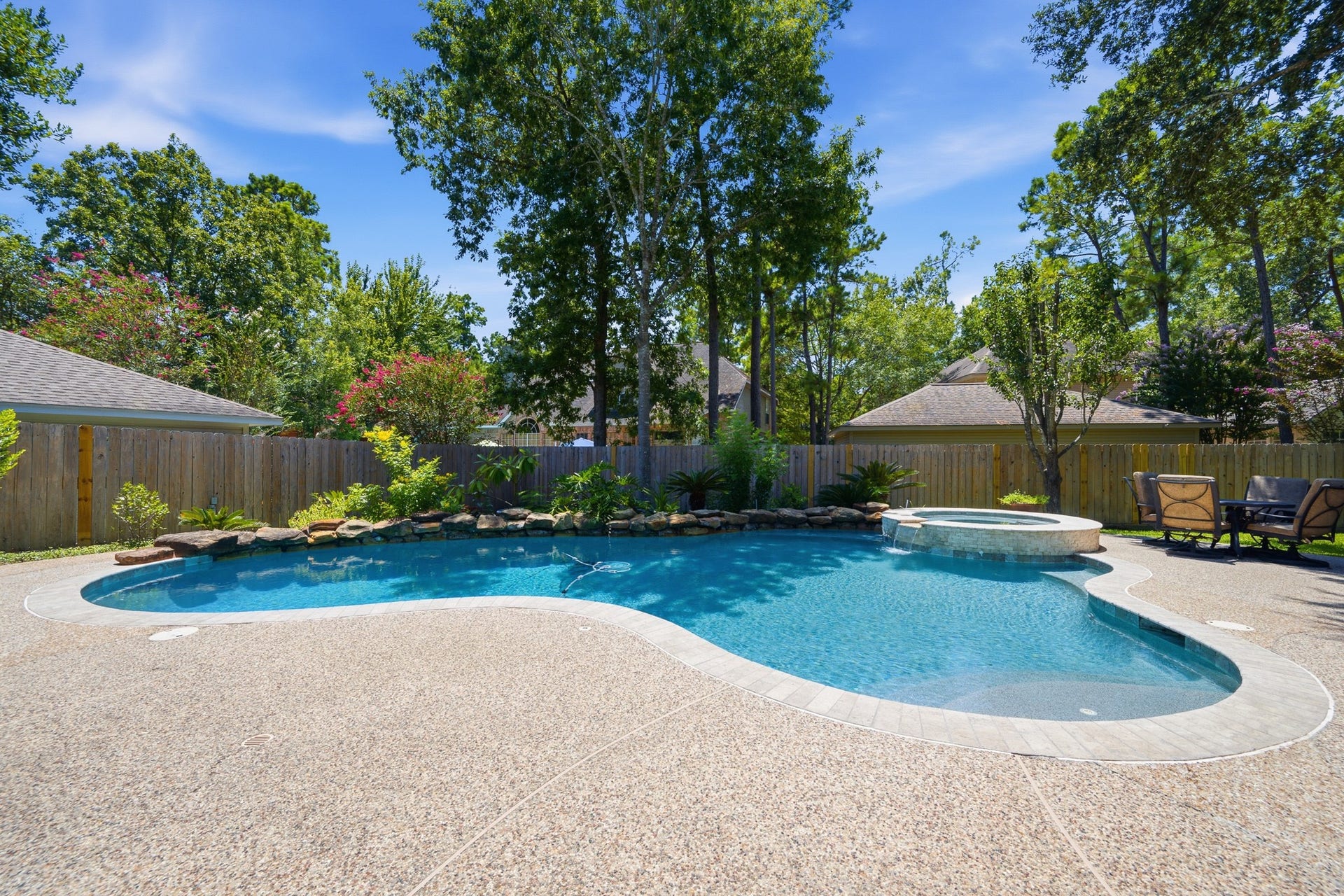 67 Driftoak Circle, The Woodlands, TX 77381 67 Driftoak Circle, The Woodlands, TX 77381
