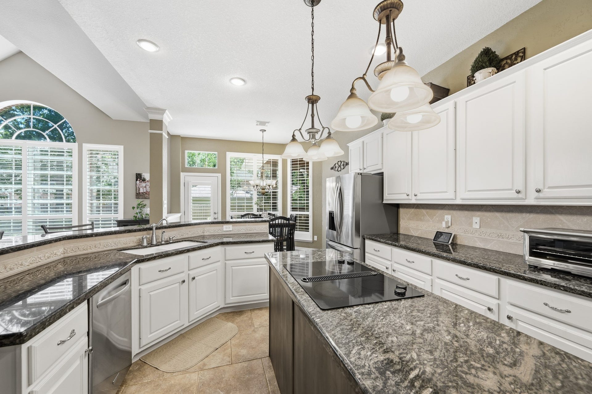 67 Driftoak Circle, The Woodlands, TX 77381 67 Driftoak Circle, The Woodlands, TX 77381