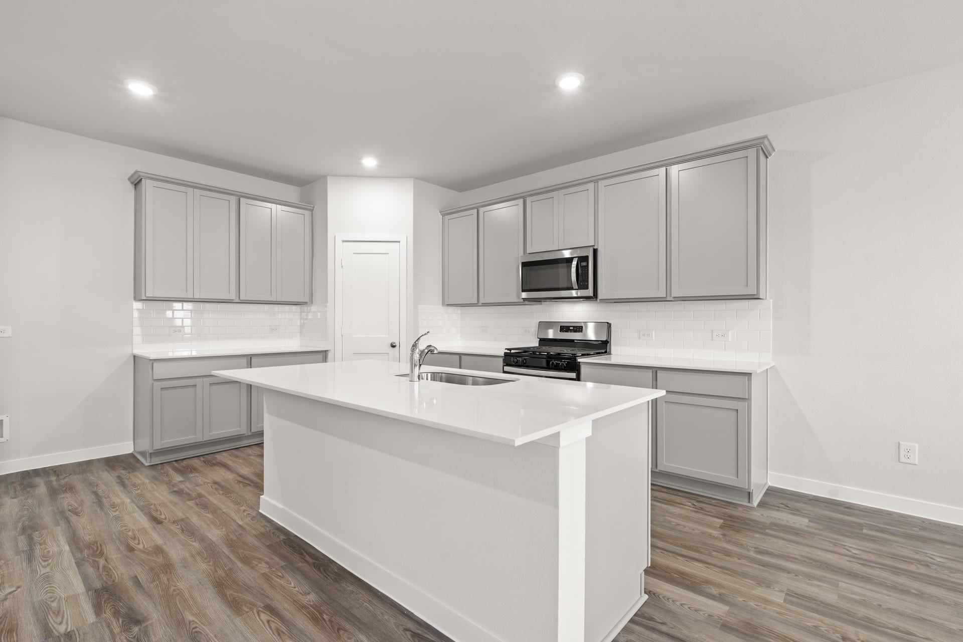 24899 Hazel Cove Way, Montgomery, TX 77316