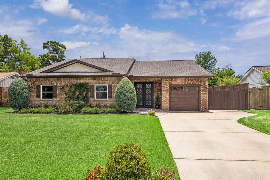 Property photo for 4211 Marlborough Drive, Houston, TX