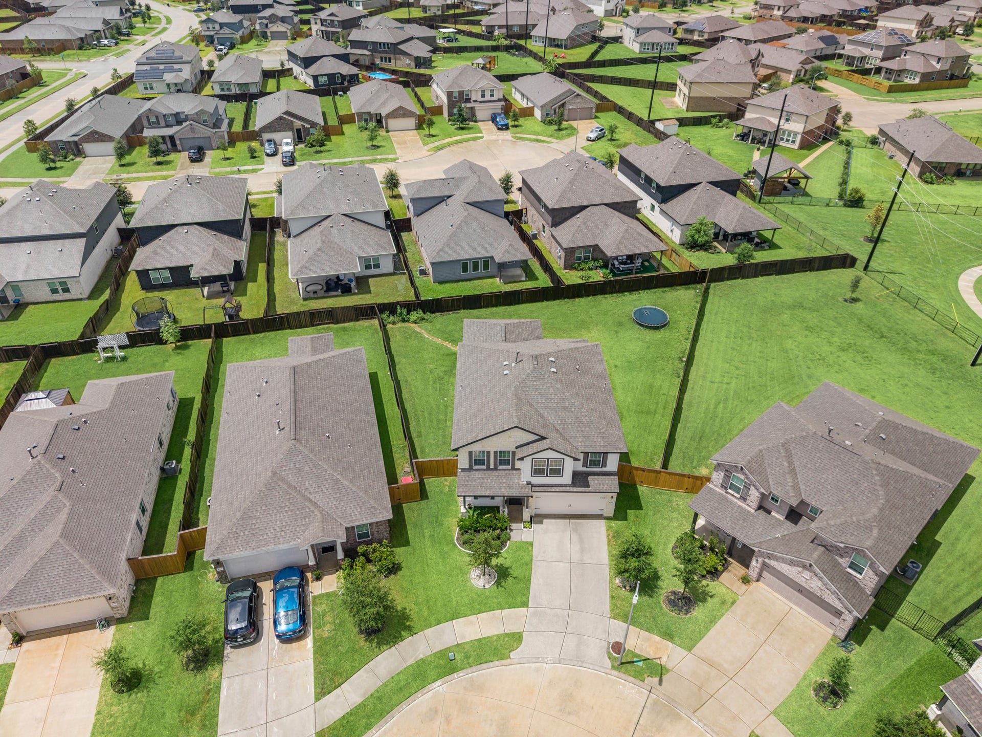 10502 Watershed Drive, Rosharon, TX 77583 10502 Watershed Drive, Rosharon, TX 77583