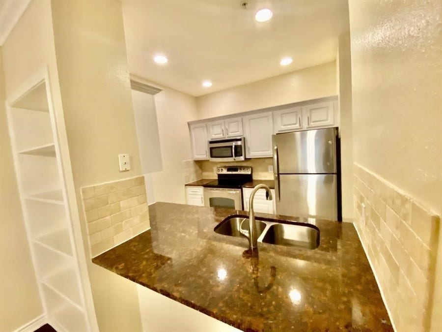 Property photo for 2350 Westcreek Lane, #6204, Houston, TX
