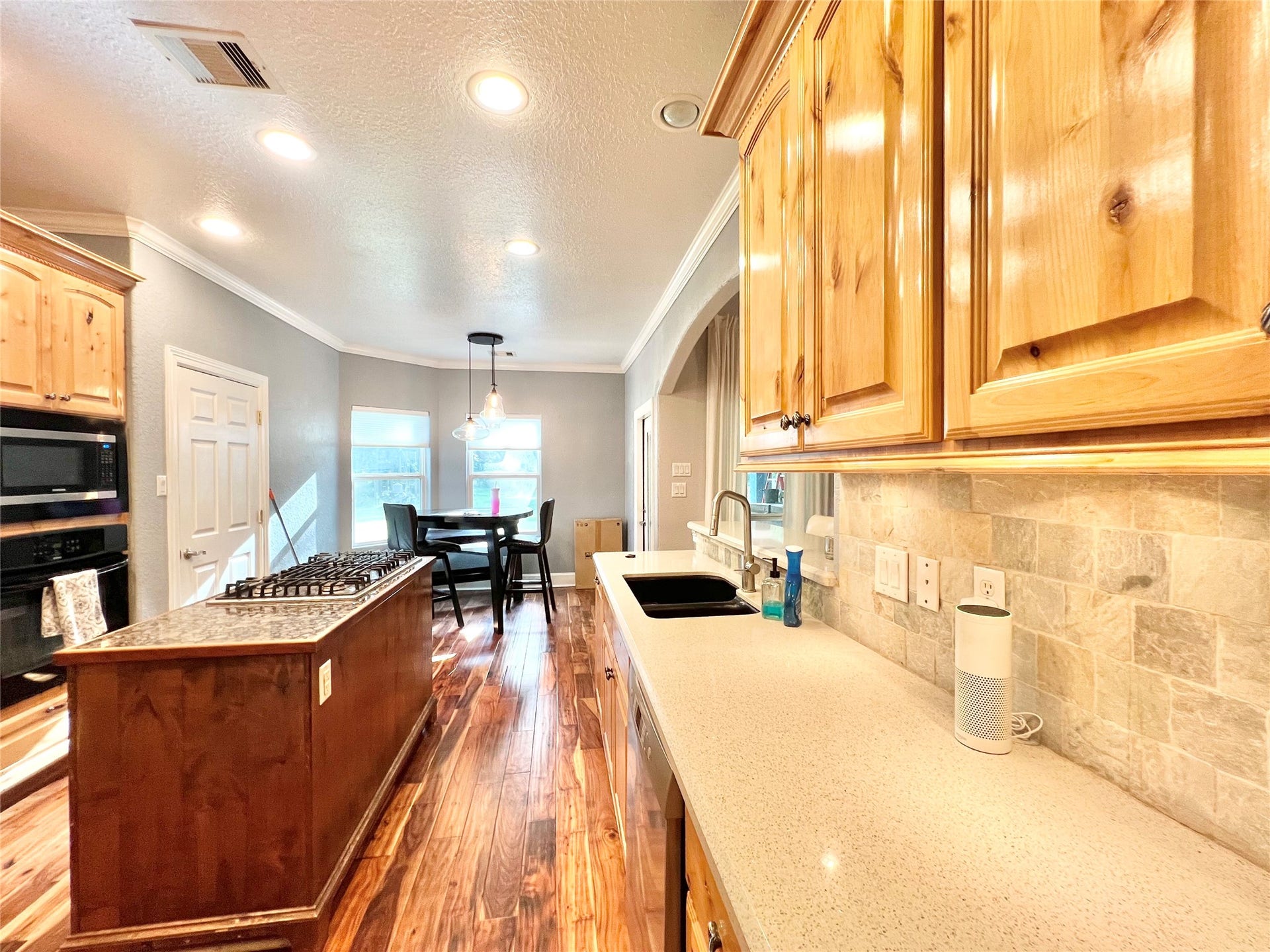 6714 Jay Road Road, Hitchcock, TX 77563 6714 Jay Road Road, Hitchcock, TX 77563