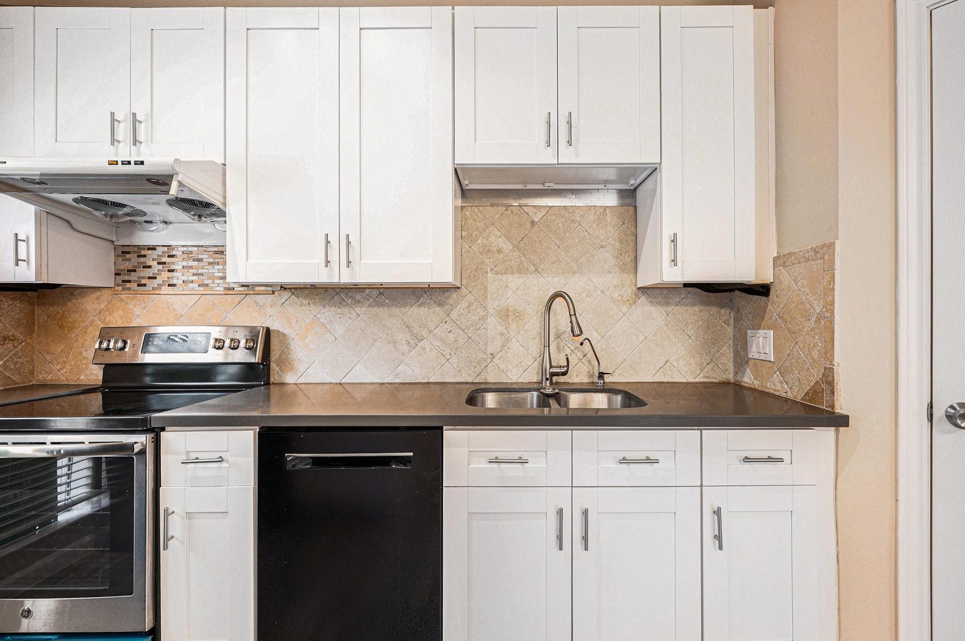 2710 Grants Lake Boulevard, #E3, Sugar Land, TX 77479 2710 Grants Lake Boulevard, #E3, Sugar Land, TX 77479