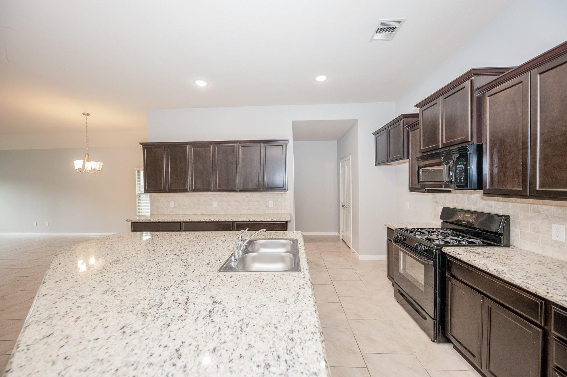 9531 Mcdowell Drive, Rosenberg, TX 77469 9531 Mcdowell Drive, Rosenberg, TX 77469