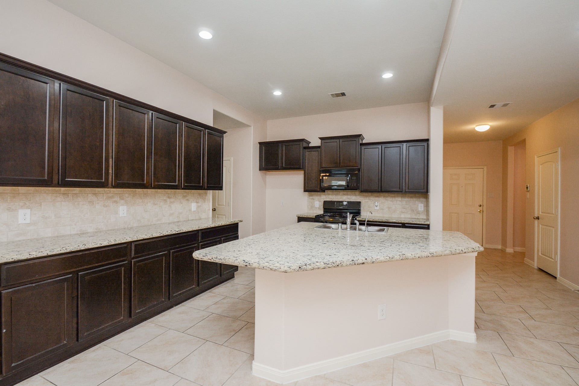 9531 Mcdowell Drive, Rosenberg, TX 77469 9531 Mcdowell Drive, Rosenberg, TX 77469