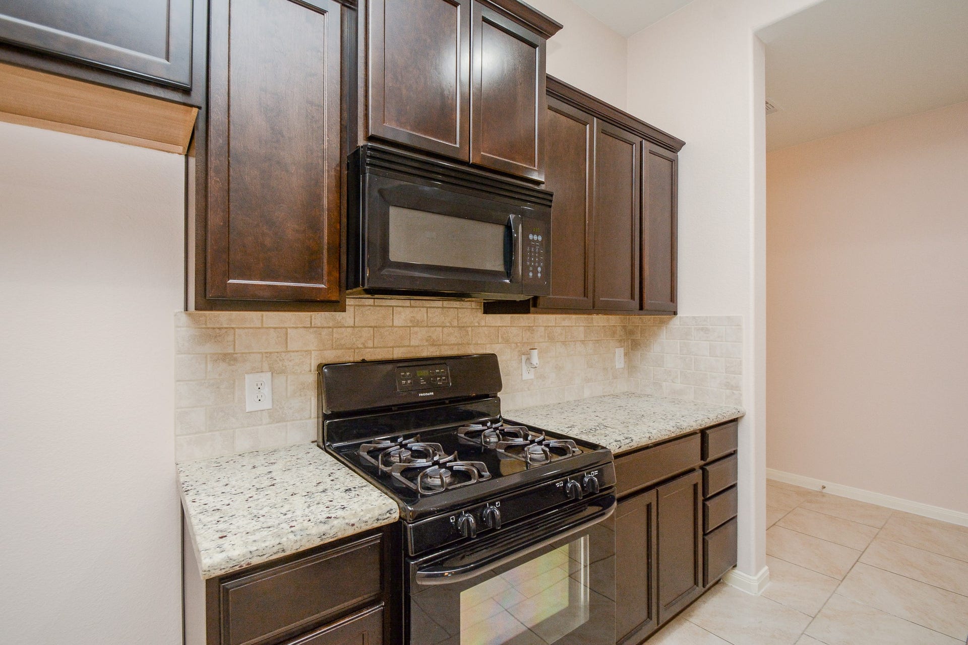 9531 Mcdowell Drive, Rosenberg, TX 77469 9531 Mcdowell Drive, Rosenberg, TX 77469