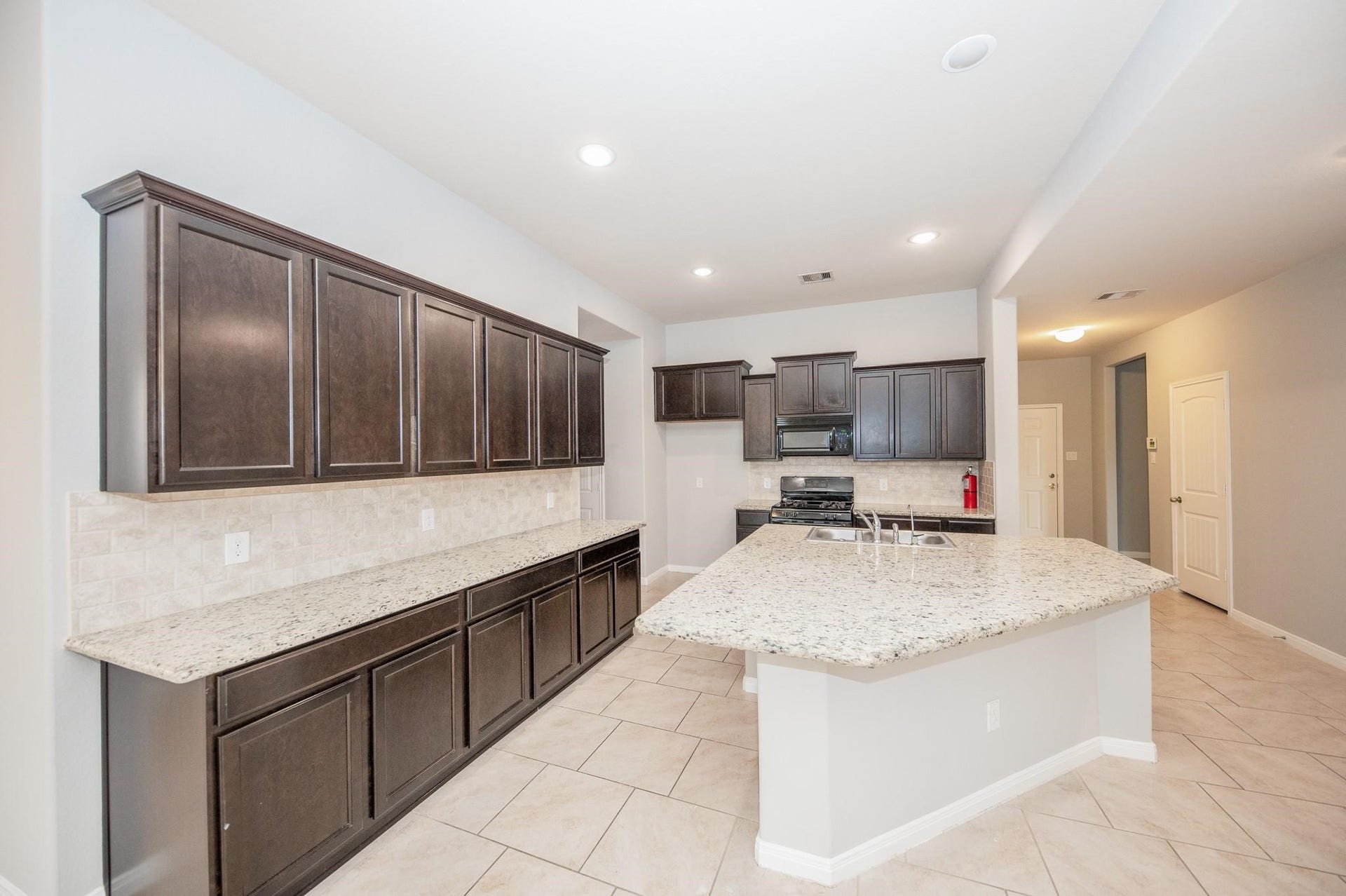 9531 Mcdowell Drive, Rosenberg, TX 77469 9531 Mcdowell Drive, Rosenberg, TX 77469