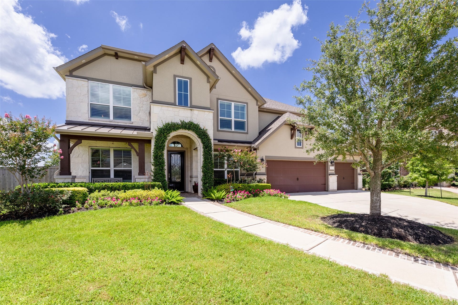 99 Zenith Lane, Sugar Land, TX 77498 99 Zenith Lane, Sugar Land, TX 77498