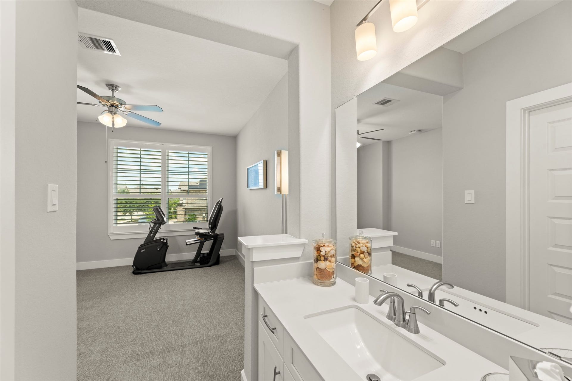 99 Zenith Lane, Sugar Land, TX 77498 99 Zenith Lane, Sugar Land, TX 77498