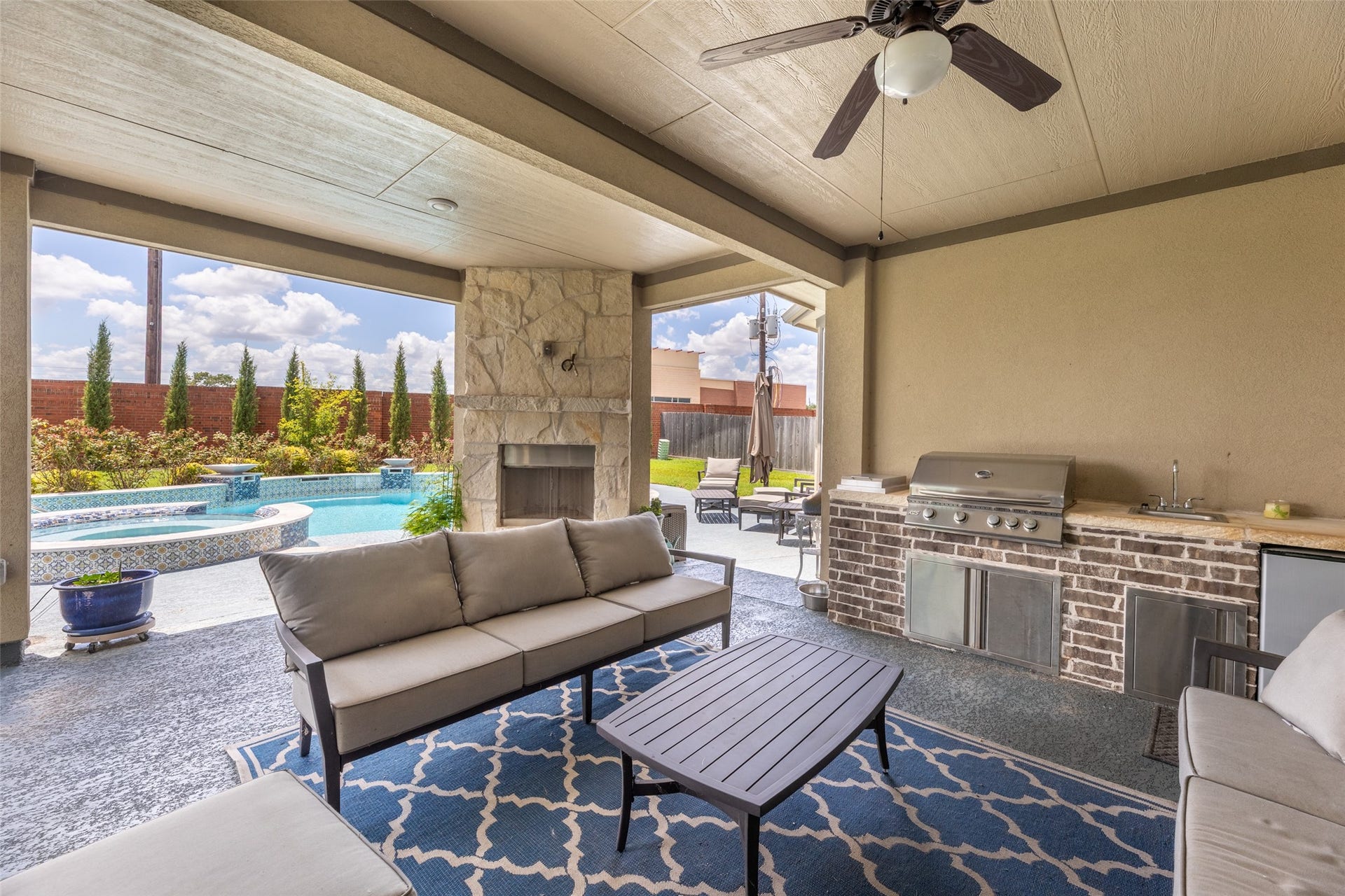99 Zenith Lane, Sugar Land, TX 77498 99 Zenith Lane, Sugar Land, TX 77498