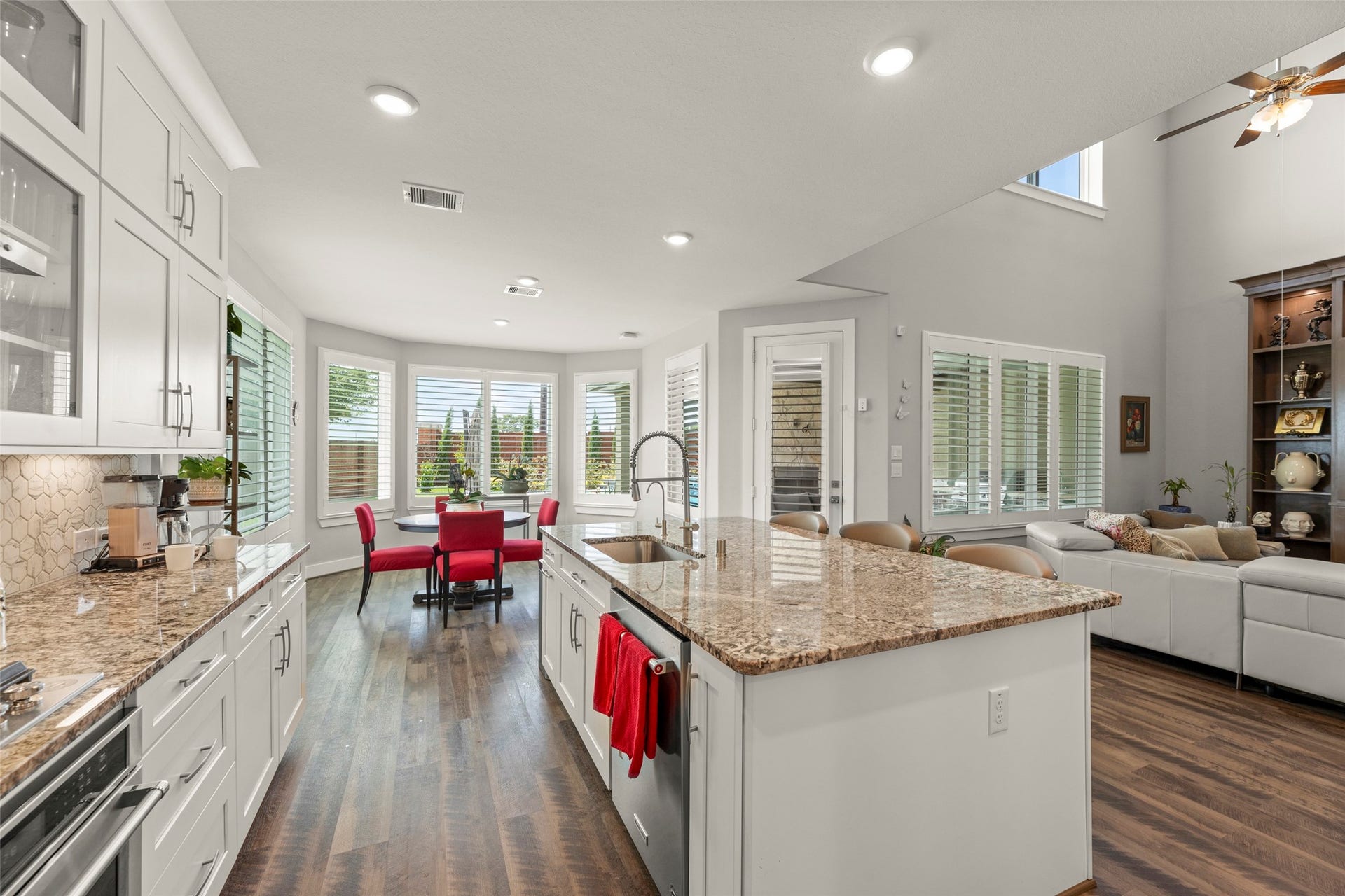 99 Zenith Lane, Sugar Land, TX 77498 99 Zenith Lane, Sugar Land, TX 77498