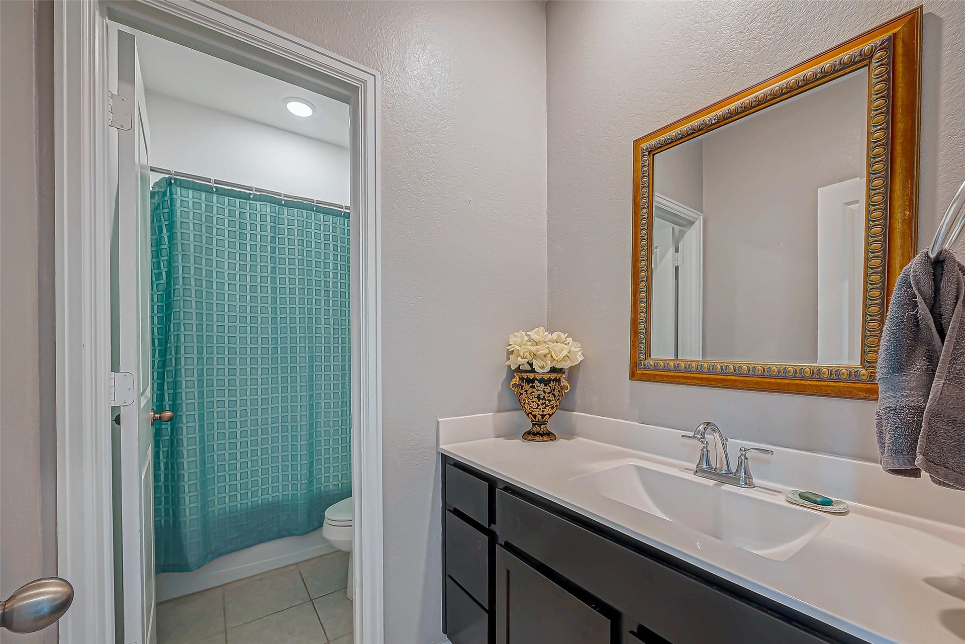 2805 Vanilla Sky Lane, La Marque, TX 77568 2805 Vanilla Sky Lane, La Marque, TX 77568