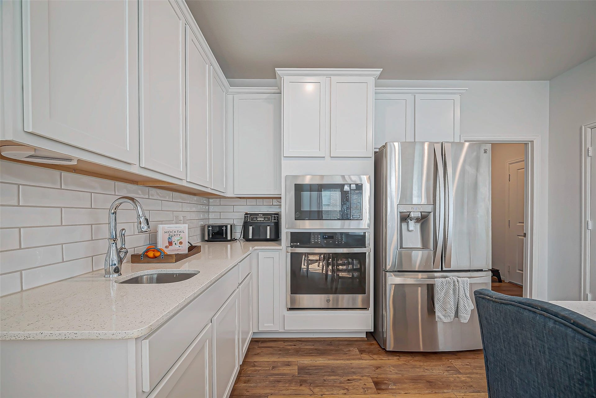 2805 Vanilla Sky Lane, La Marque, TX 77568 2805 Vanilla Sky Lane, La Marque, TX 77568