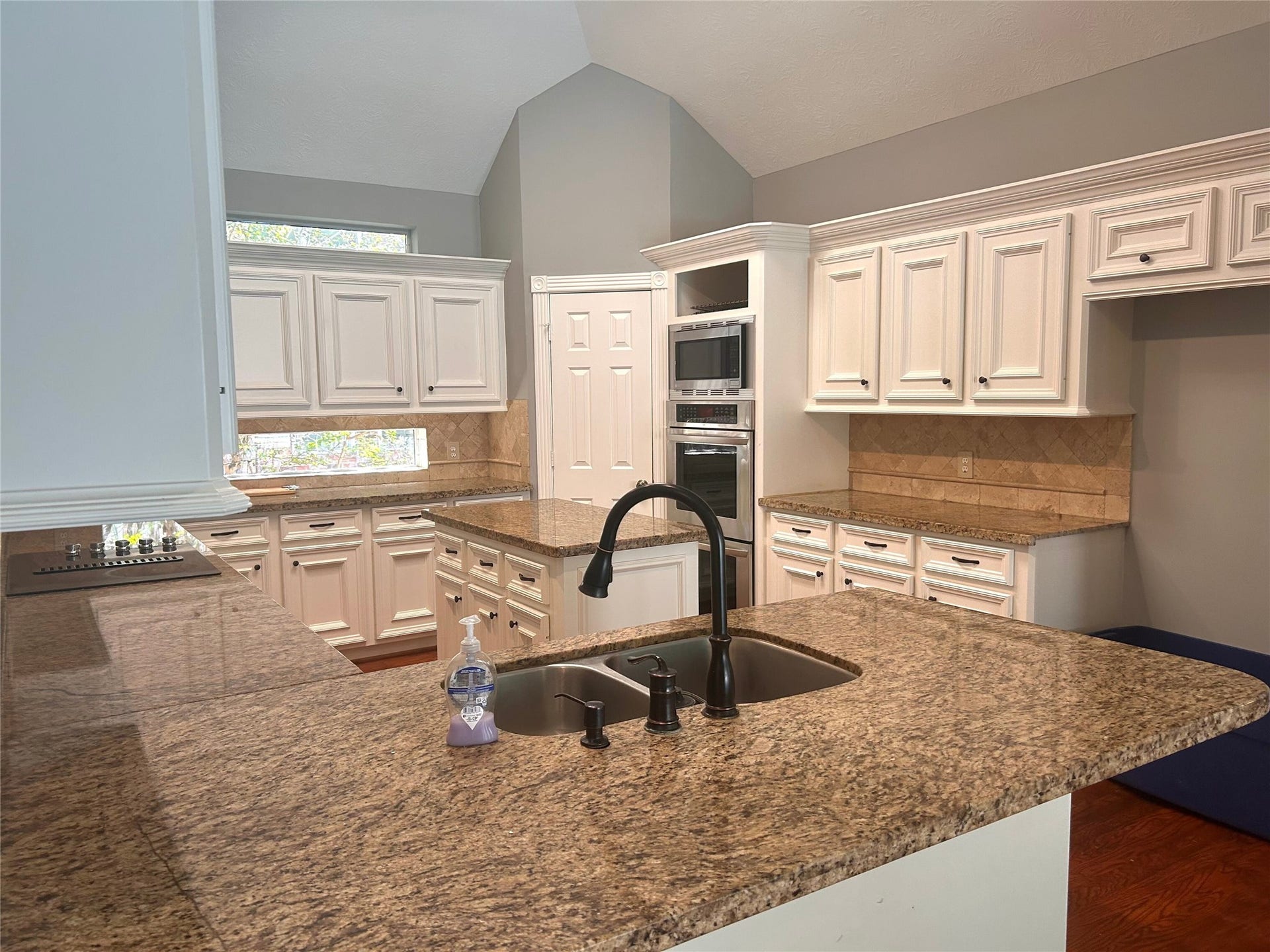 3411 Cedar Mill Court, Houston, TX 77345 3411 Cedar Mill Court, Houston, TX 77345