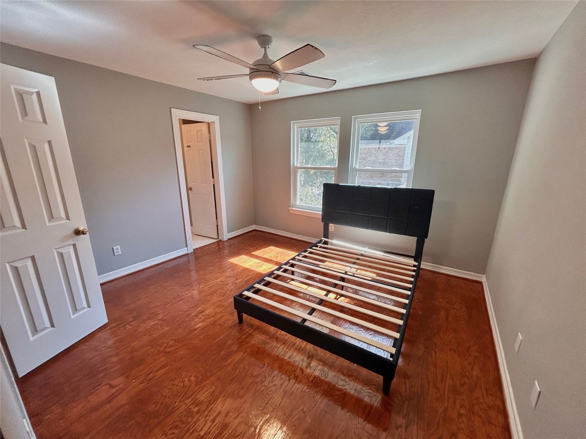 3411 Cedar Mill Court, Houston, TX 77345 upstairs bedroom