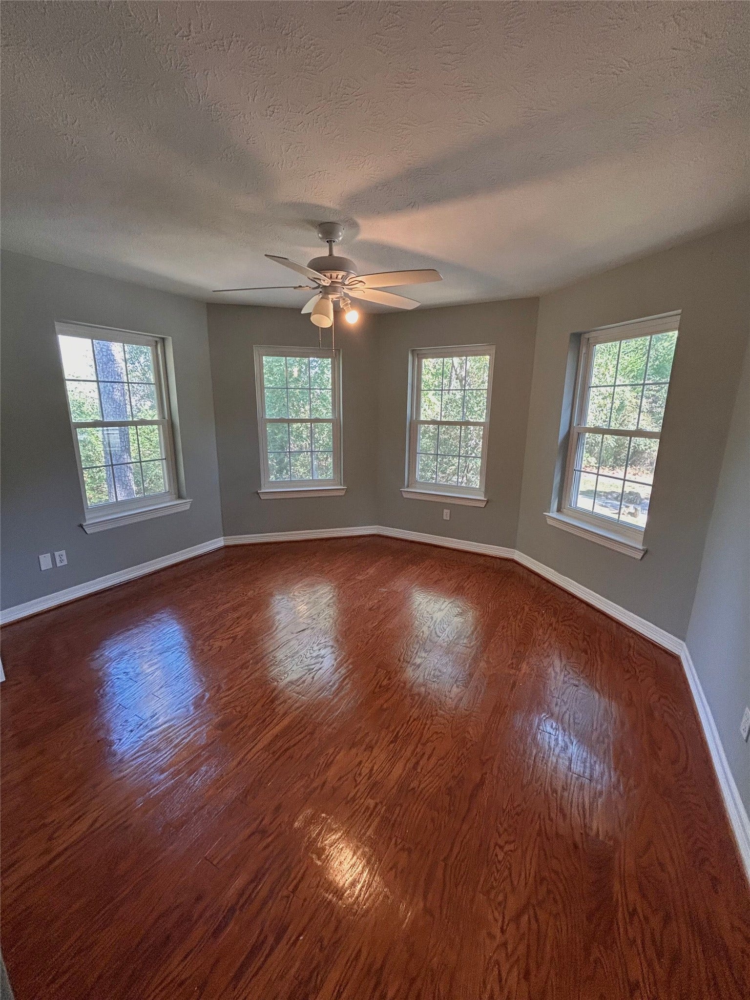 3411 Cedar Mill Court, Houston, TX 77345 Upstairs bedroom