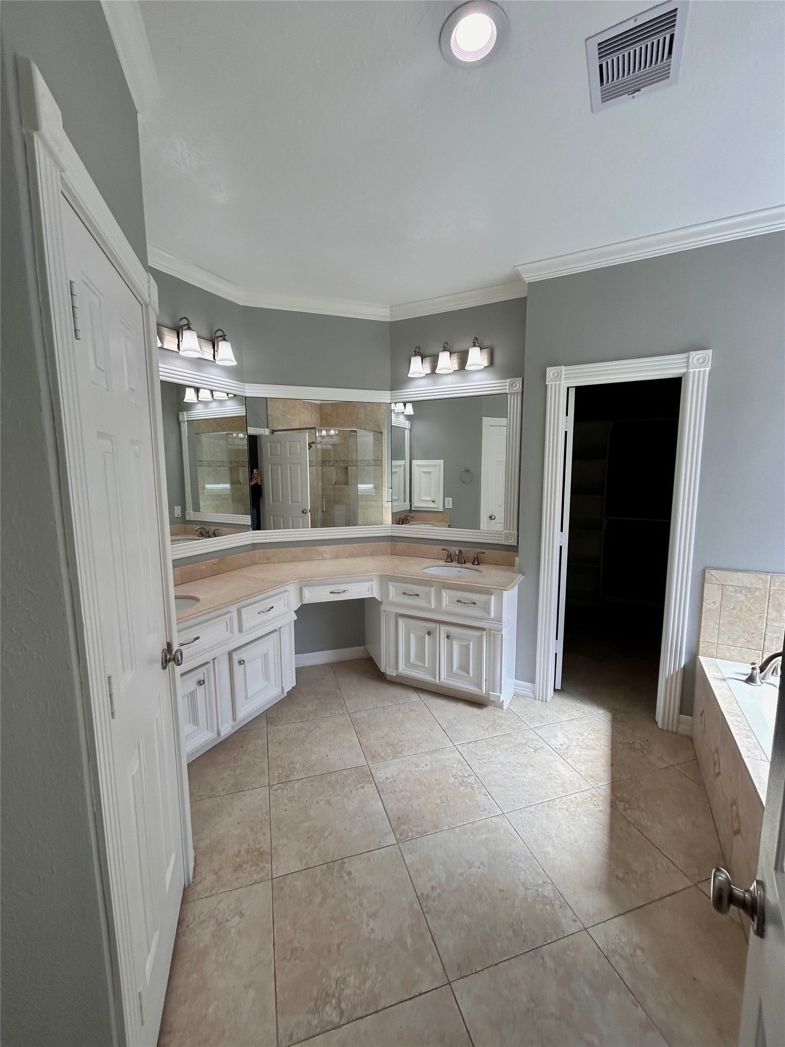 3411 Cedar Mill Court, Houston, TX 77345 Master Bath