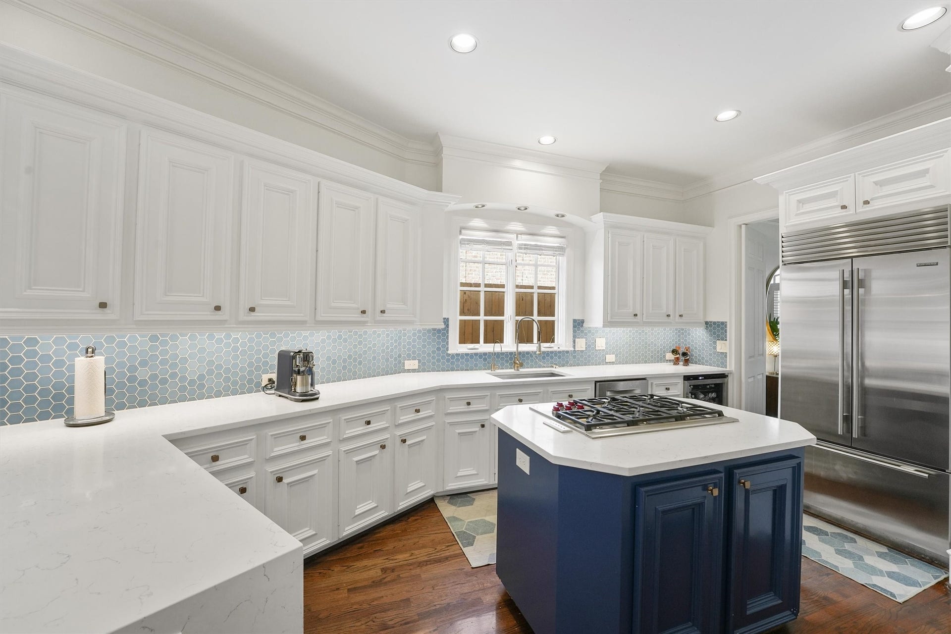 4127 Amherst Street, West University Place, TX 77005 4127 Amherst Street, West University Place, TX 77005