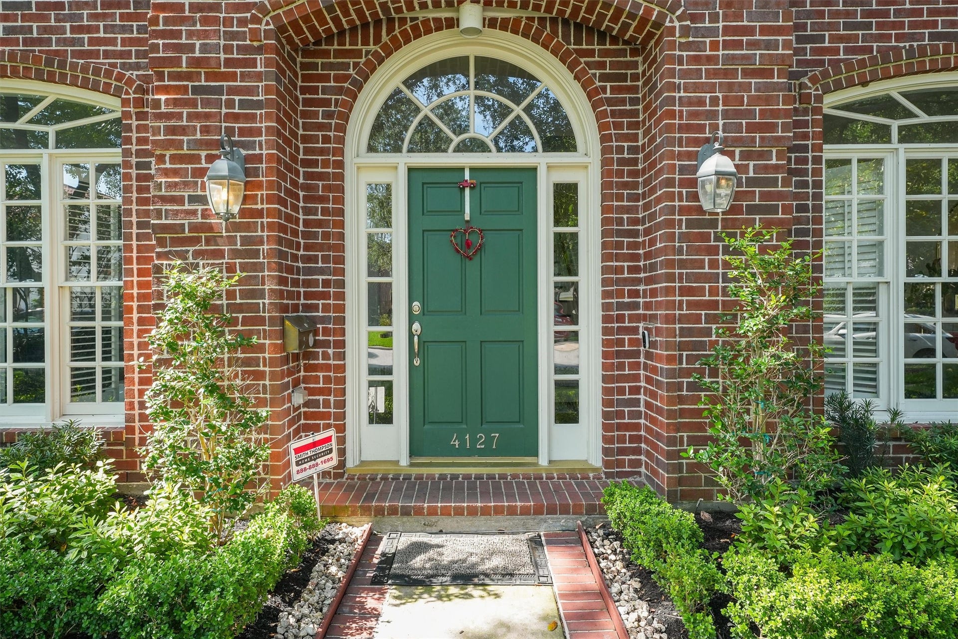 4127 Amherst Street, West University Place, TX 77005 4127 Amherst Street, West University Place, TX 77005
