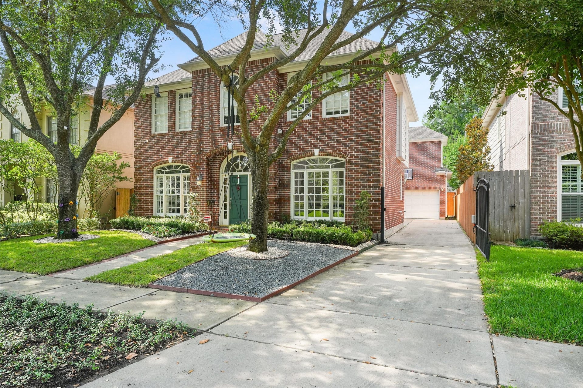 4127 Amherst Street, West University Place, TX 77005 4127 Amherst Street, West University Place, TX 77005