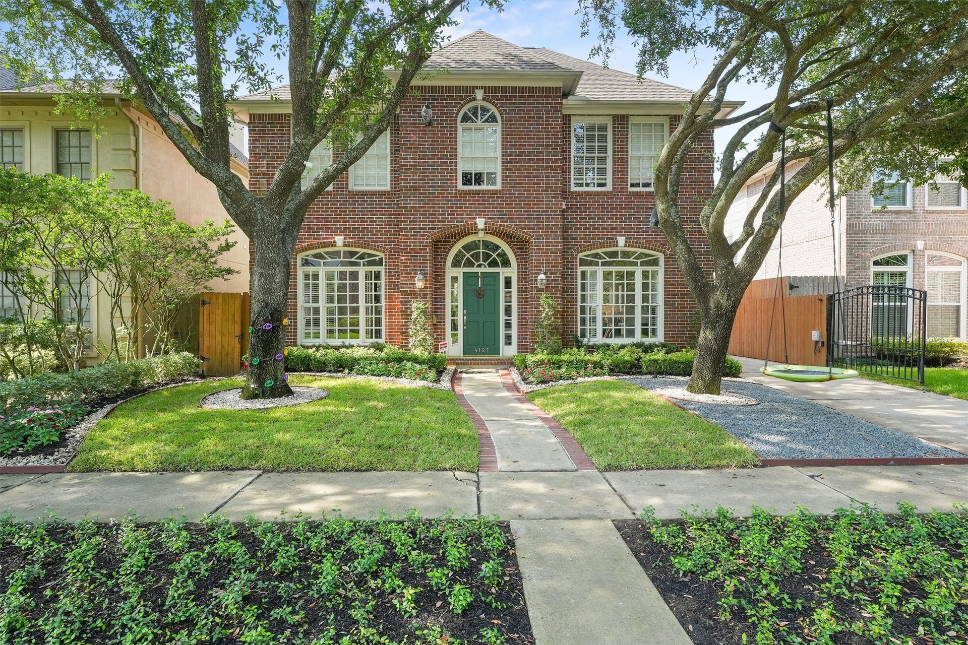 4127 Amherst Street, West University Place, TX 77005 4127 Amherst Street, West University Place, TX 77005
