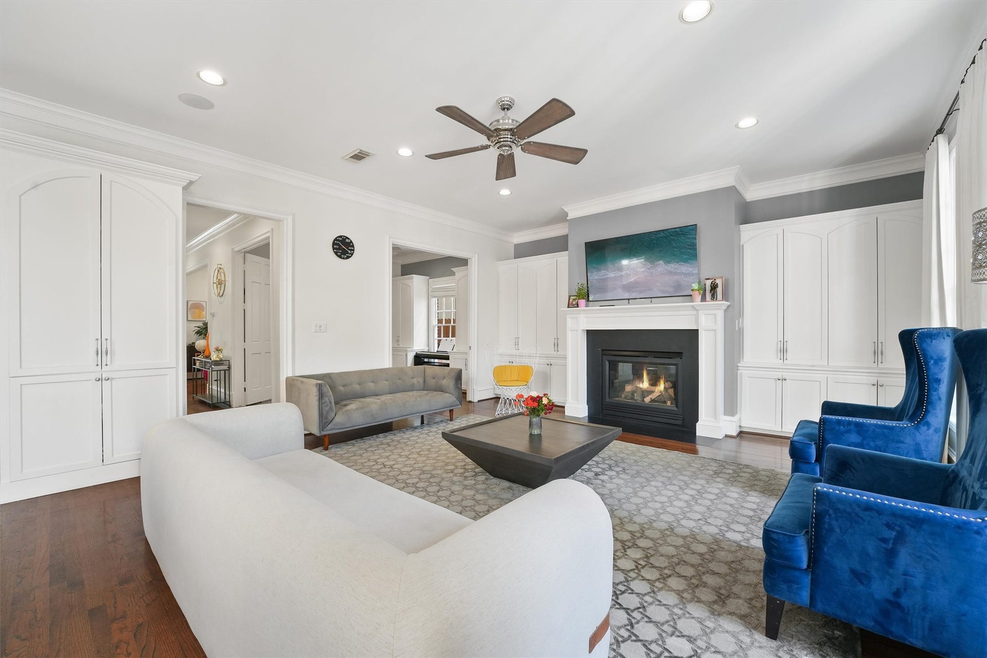 4127 Amherst Street, West University Place, TX 77005 4127 Amherst Street, West University Place, TX 77005
