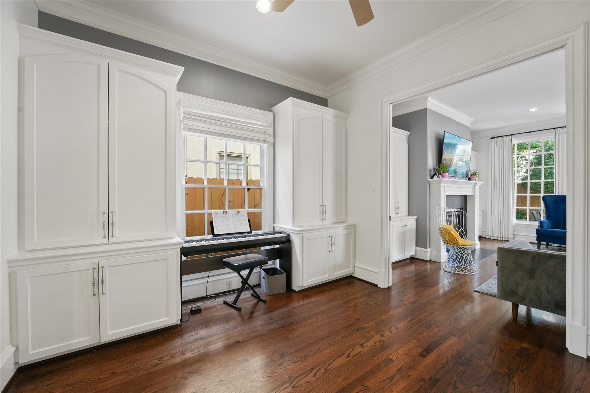 4127 Amherst Street, West University Place, TX 77005 4127 Amherst Street, West University Place, TX 77005