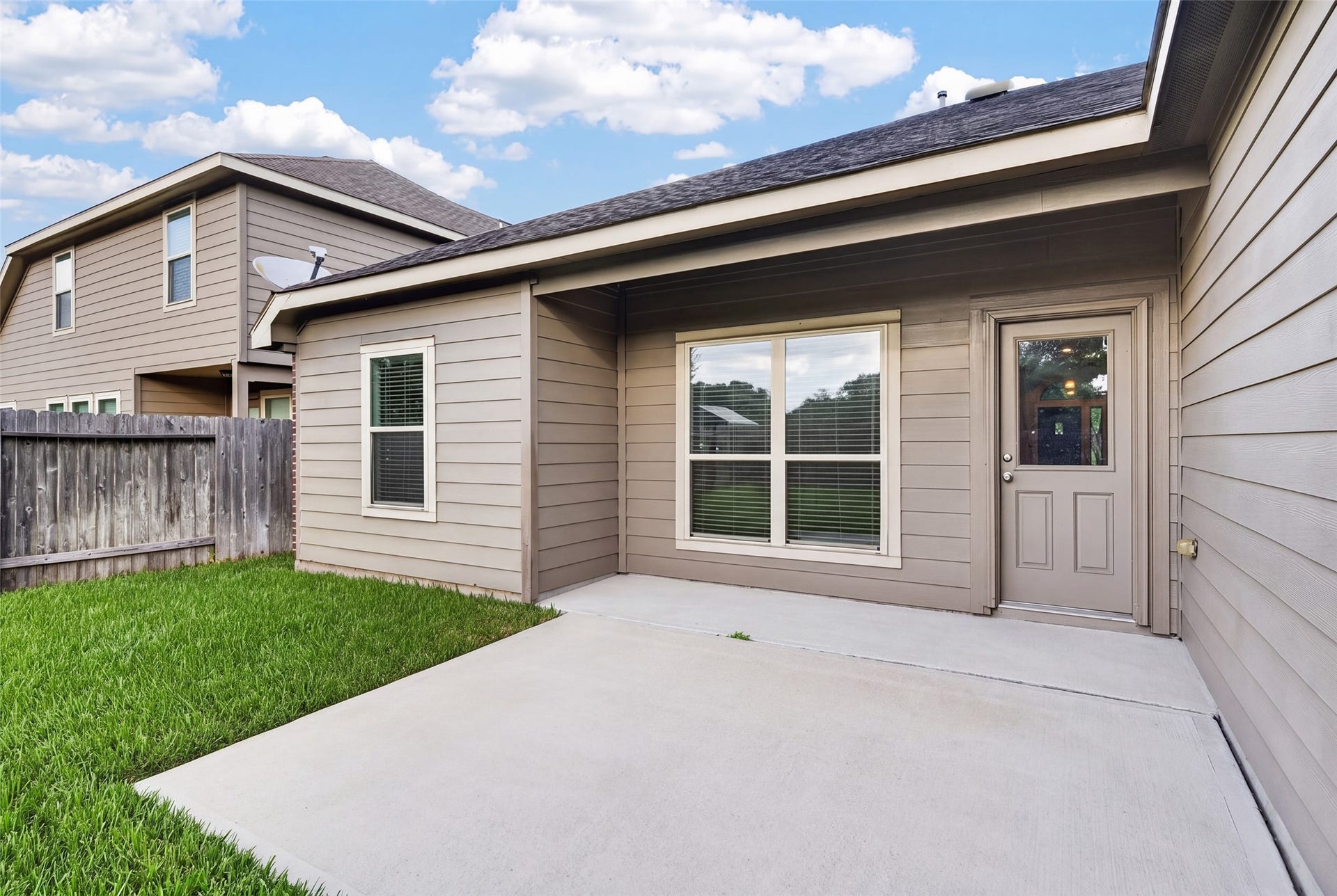 3335 Jane Way, Richmond, TX 77406