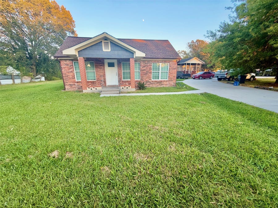 Property photo for 11734 Hirsch Road, Houston, TX