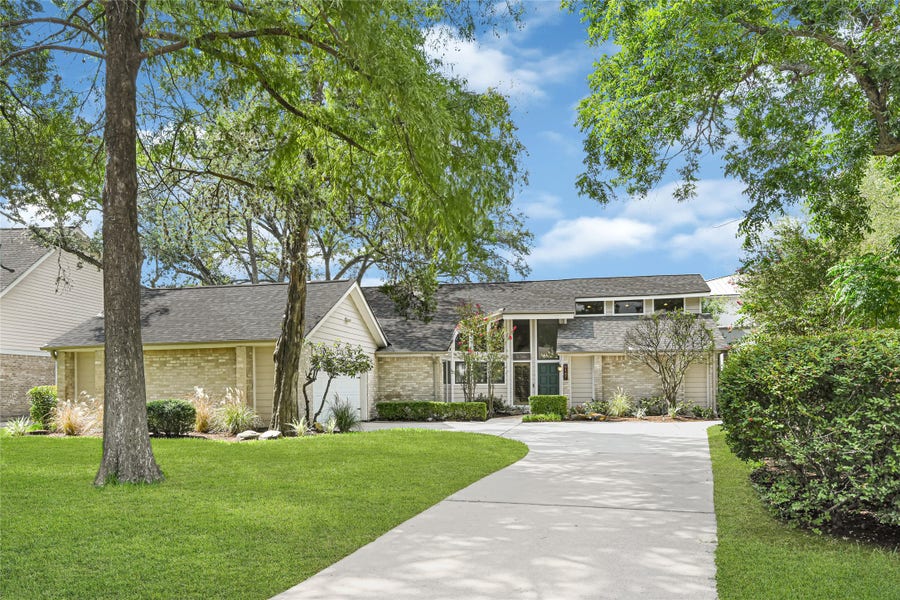 Property photo for 9147 Penn Manor Court, Houston, TX