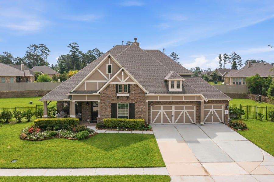 Property photo for 14012 Beartooth Bend Trail, Conroe, TX