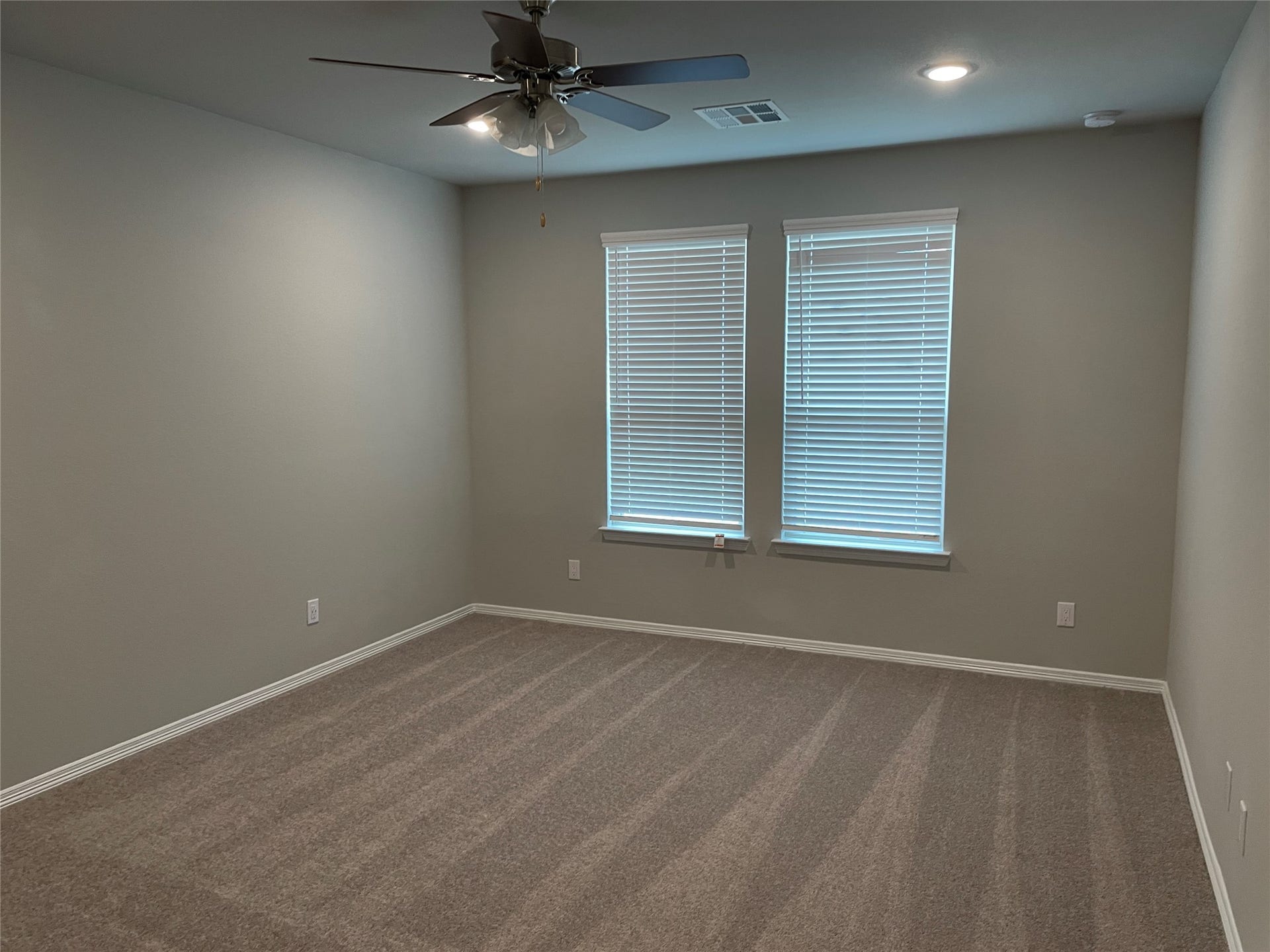806 Cypress Summit Road, Huffman, TX 77336