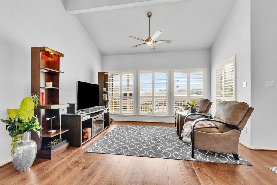 Property photo for 34 April Point Drive S, Conroe, TX