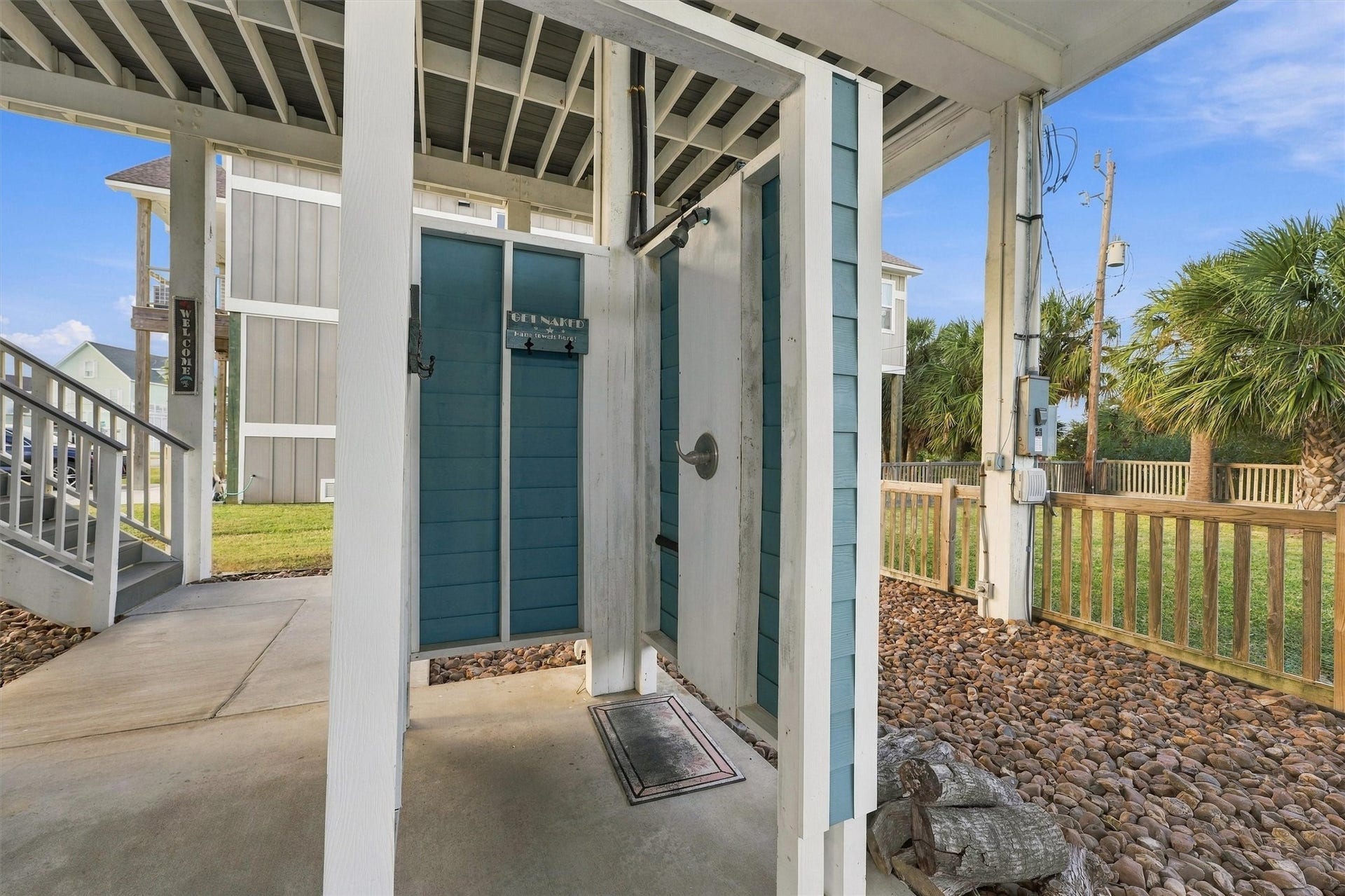 3931 Laguna Drive, Galveston, TX 77554 3931 Laguna Drive, Galveston, TX 77554