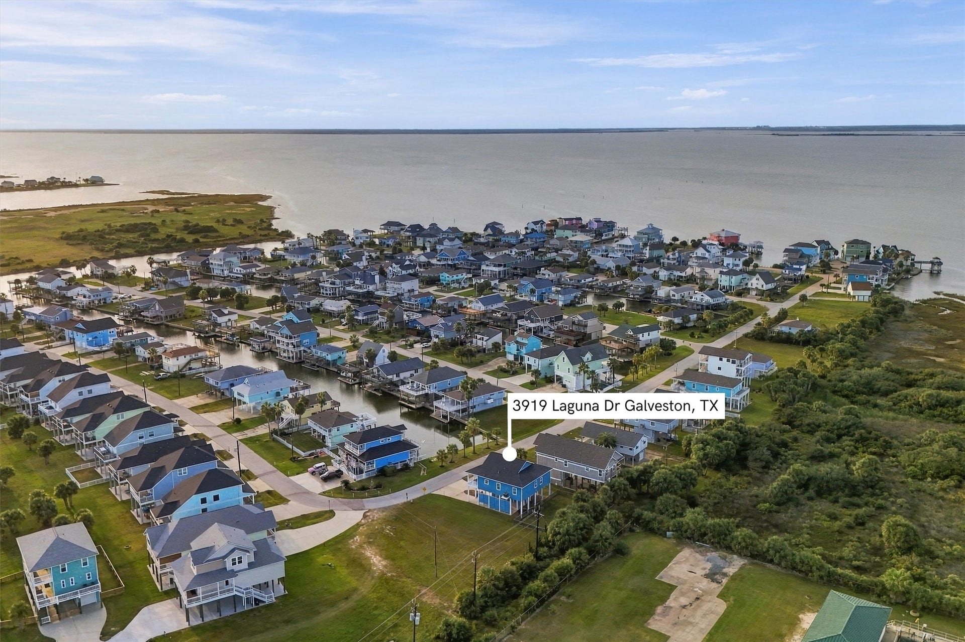 3931 Laguna Drive, Galveston, TX 77554 3931 Laguna Drive, Galveston, TX 77554