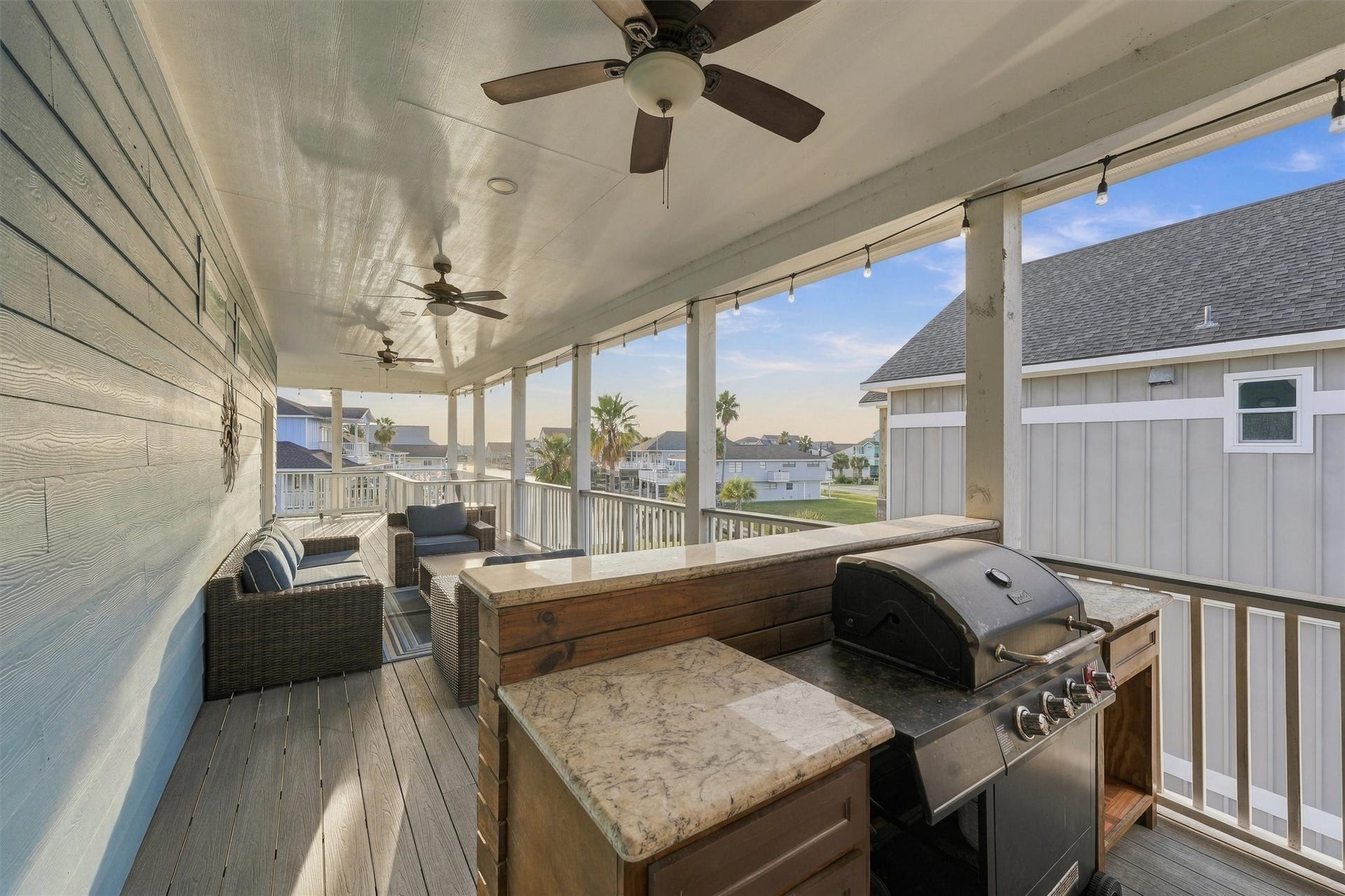 3931 Laguna Drive, Galveston, TX 77554 3931 Laguna Drive, Galveston, TX 77554