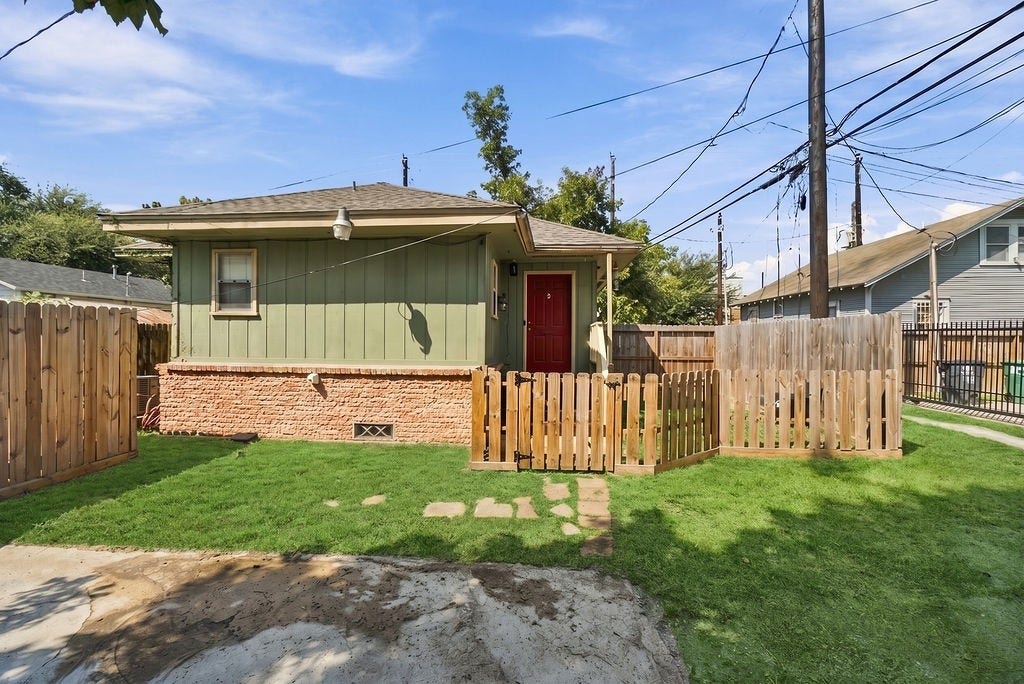 2804 Arlington Street, Houston, TX 77008