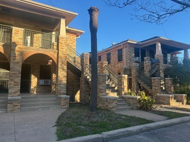 2424 Avenue 0 1/2 Street, #2, Galveston, TX 77550 2424 Avenue 0 1/2 Street, #2, Galveston, TX 77550