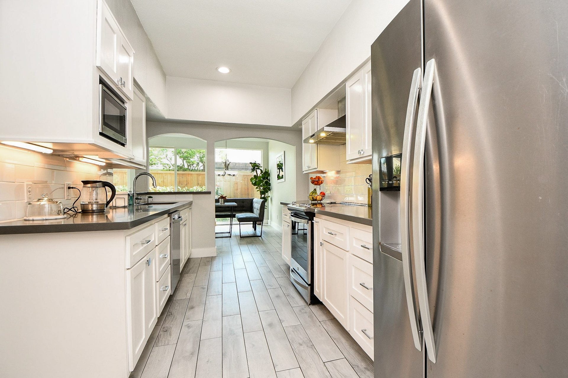 811 Bayou River Drive, Houston, TX 77079 811 Bayou River Drive, Houston, TX 77079