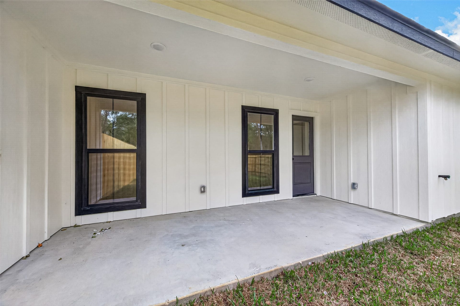 1060 Mann Road, #A, Conroe, TX 77303 Back covered patio.
