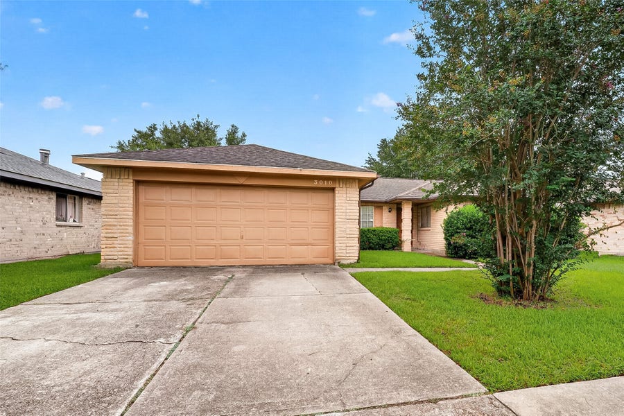 Property photo for 3010 Becket Street, Pearland, TX