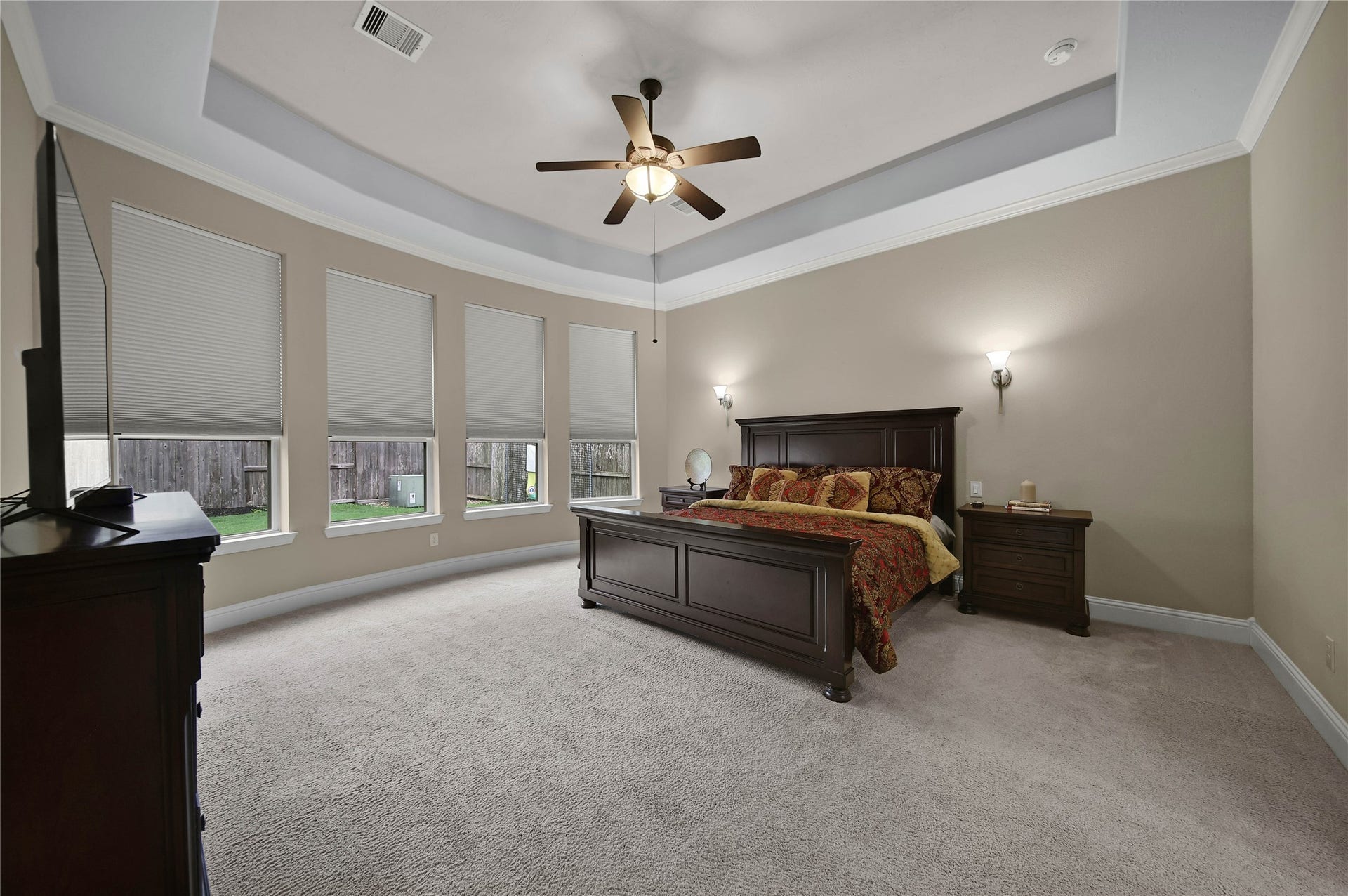 27707 Lakeway Trail Lane, Fulshear, TX 77441 Spacious primary suite!