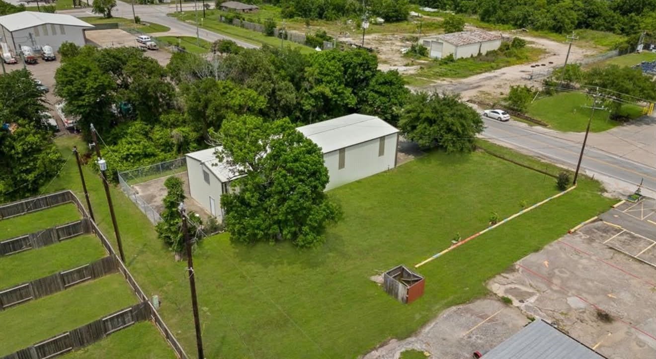 0000 Broadway, La Porte, TX 77571 0000 Broadway, La Porte, TX 77571