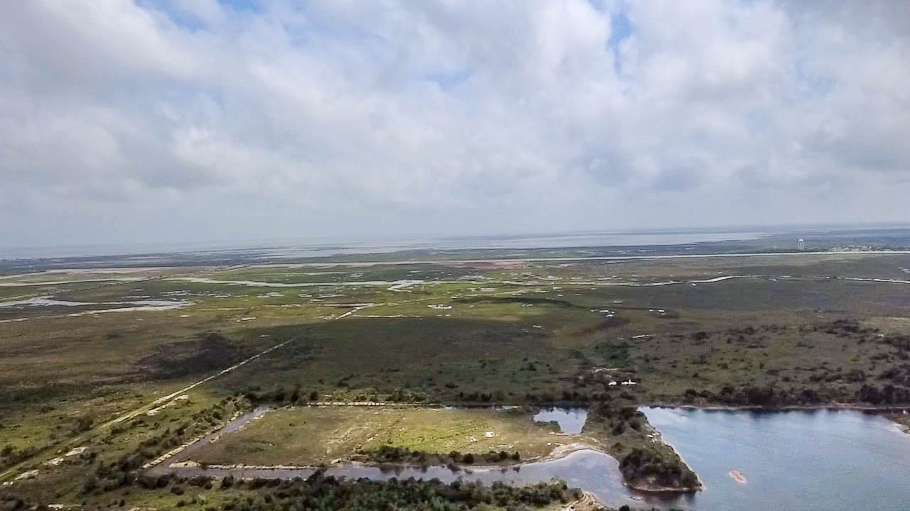 7600 Gulf Street, Hitchcock, TX 77563 7600 Gulf Street, Hitchcock, TX 77563