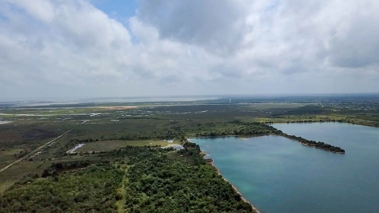 7600 Gulf Street, Hitchcock, TX 77563 7600 Gulf Street, Hitchcock, TX 77563