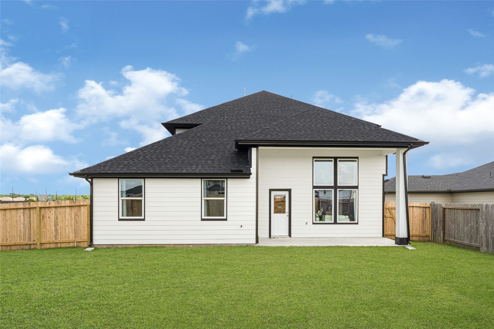 4831 Lemon Grove Drive, Rosenberg, TX 77469 *Images and 3D tour are for illustration only and options may vary from home as built.