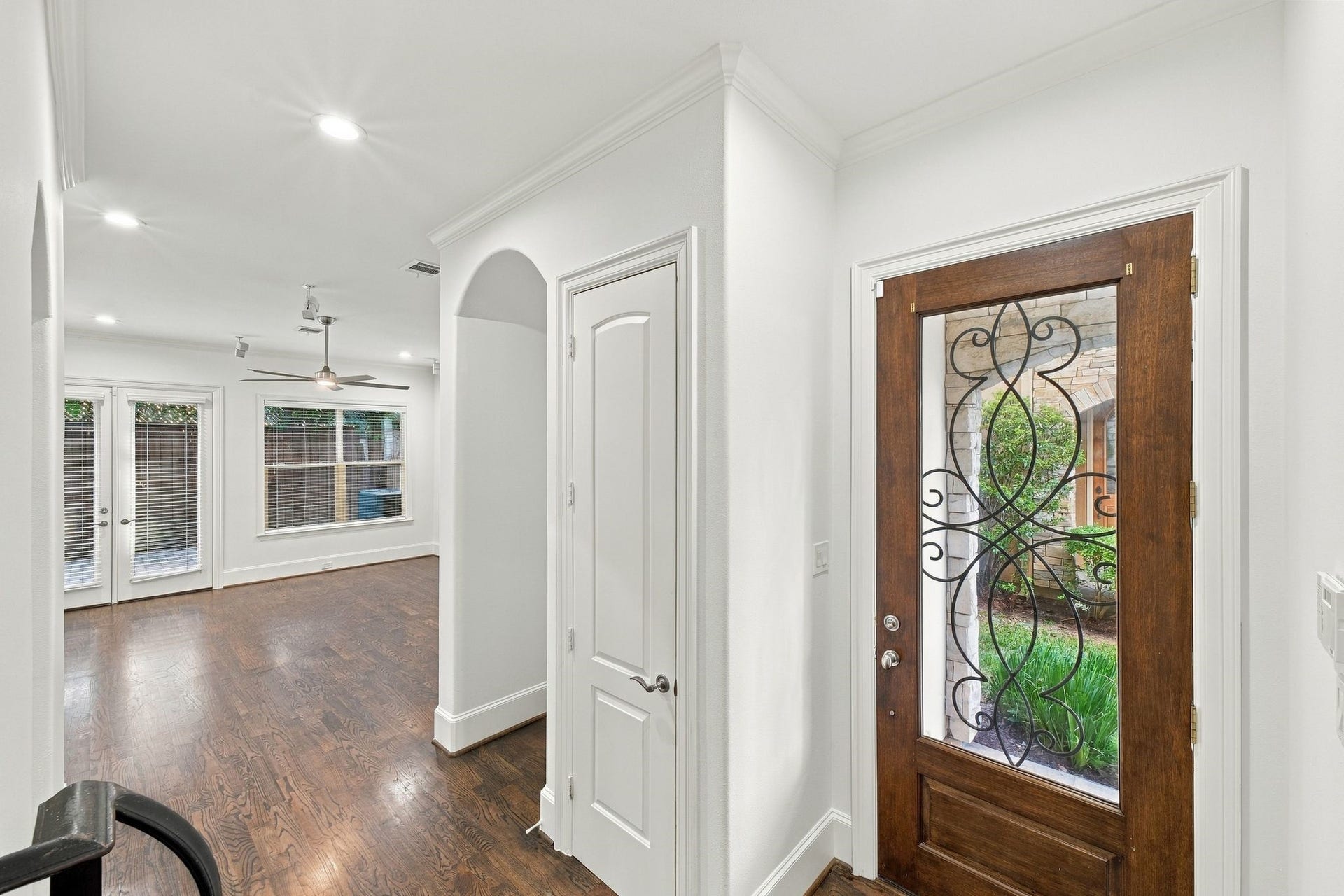 5531 Pine Street, #I, Houston, TX 77081 5531 Pine Street, #I, Houston, TX 77081