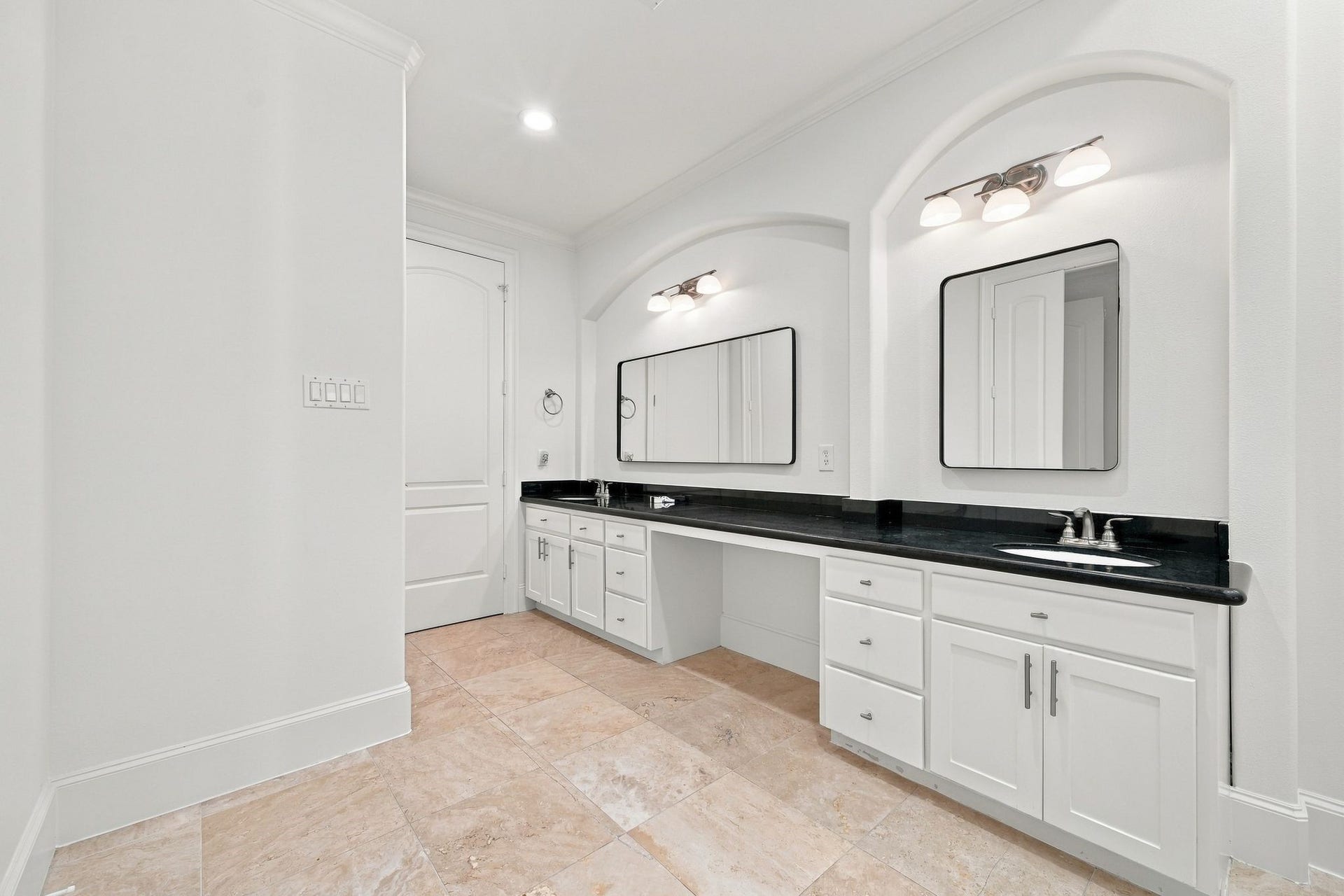 5531 Pine Street, #I, Houston, TX 77081 5531 Pine Street, #I, Houston, TX 77081